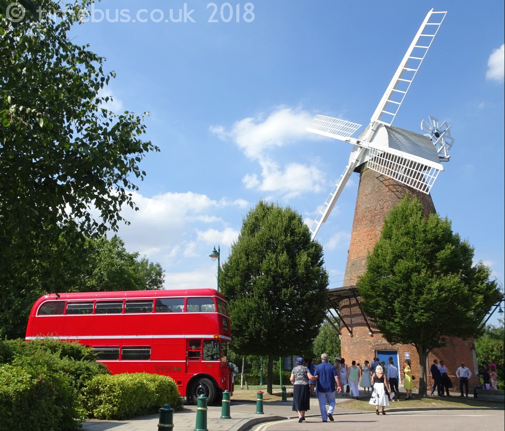Wheels on the bus go round and round but windmill doesn't - Rayleigh