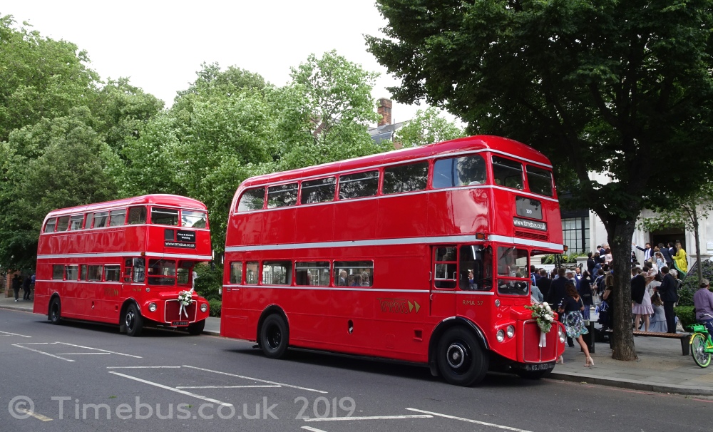 Transport awaits newly married couple - Islington Town Hall and Register Office